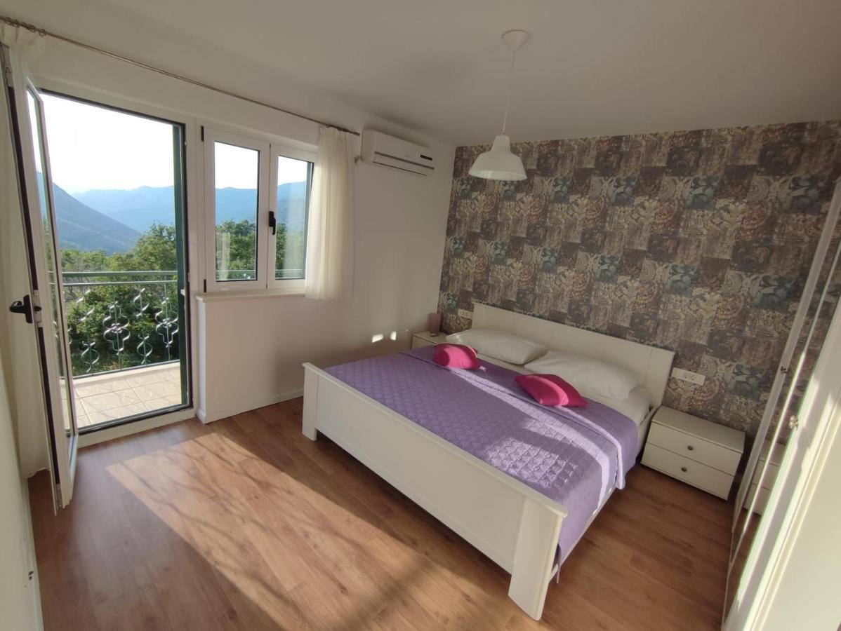 Holiday Home Cherry Tree Žrnovnica Esterno foto