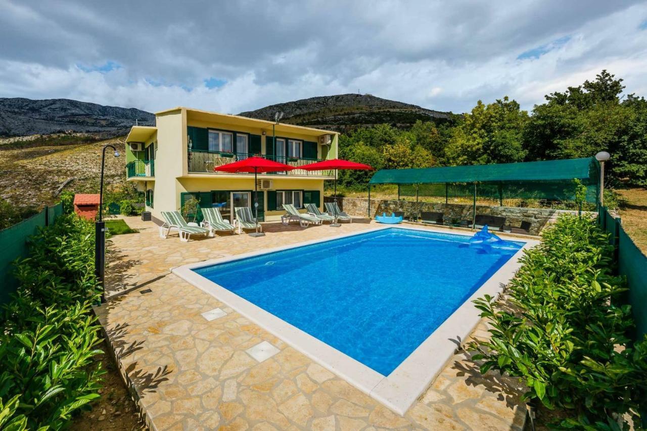 Holiday Home Cherry Tree Žrnovnica Esterno foto